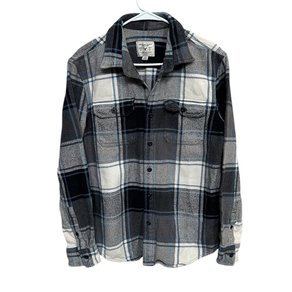 American Eagle Outfitters Blue and Gray Plaid Flannel Shirt